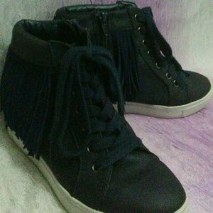 Steve Madden high top shoes